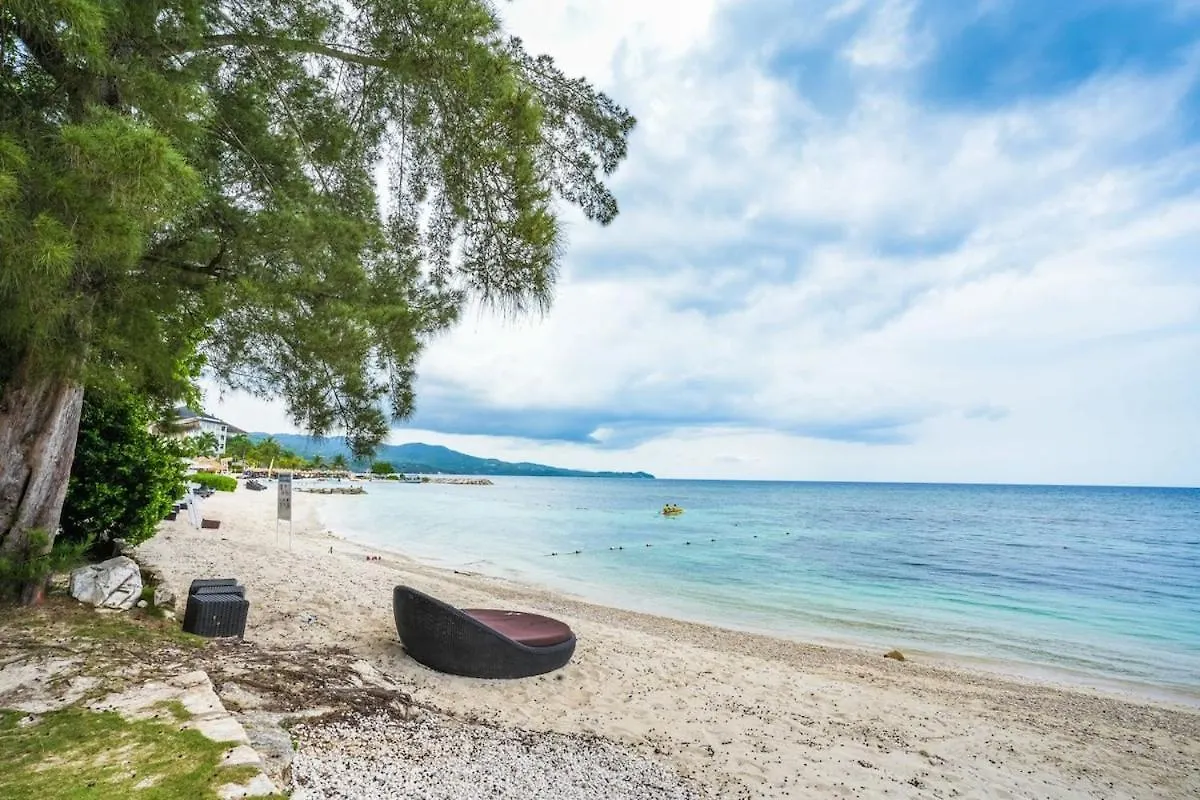 Private Beach Lagoons location