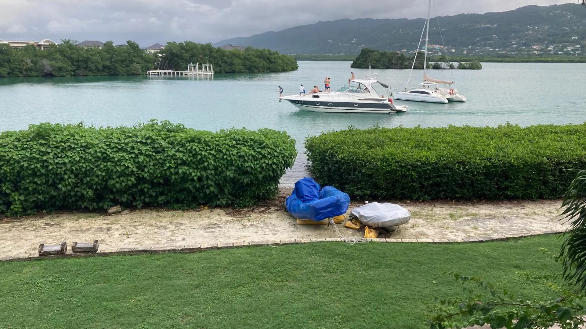 Apartment Private Beach Lagoons Montego Bay